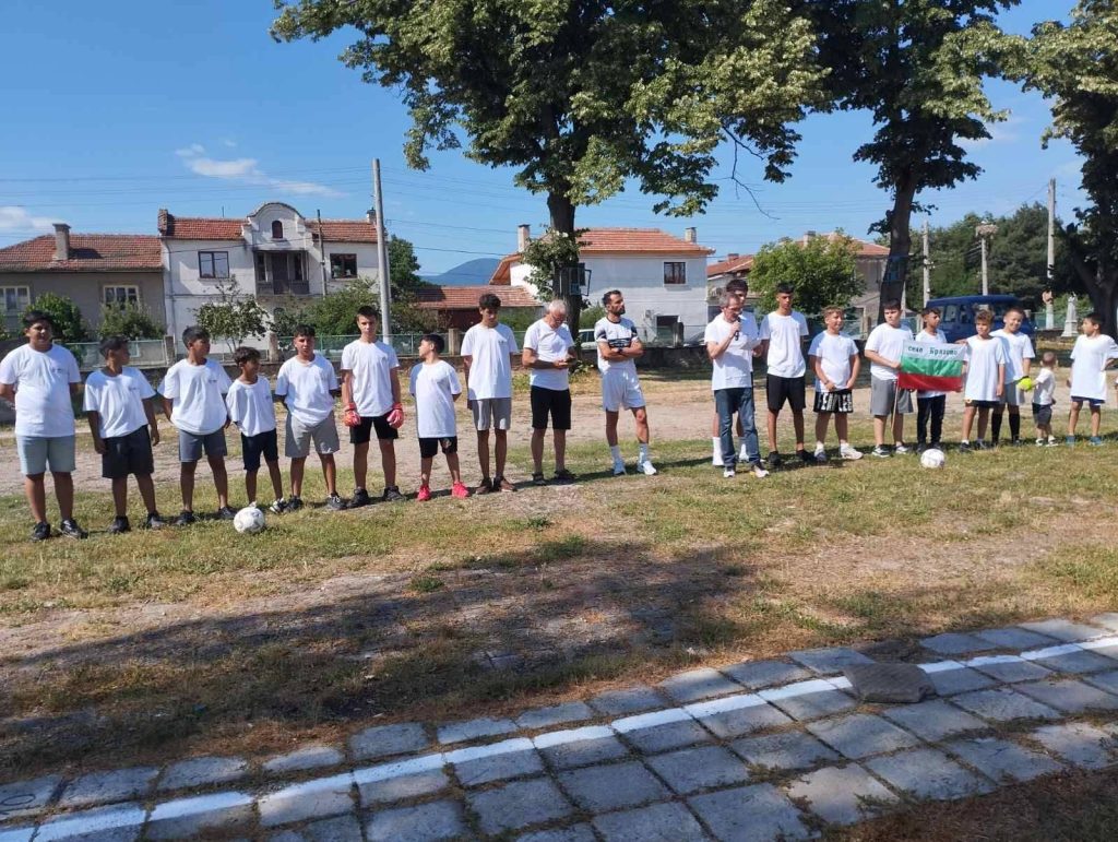 Спорт, приятелство и здравословен начин на живот в ОУ „Отец Паисий“ – с. Искра